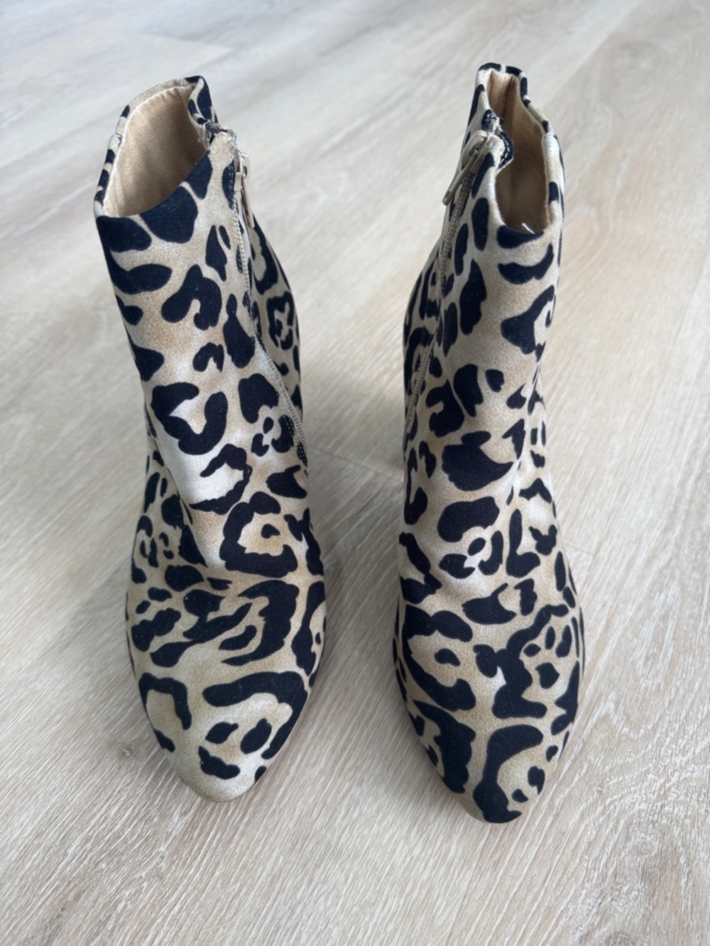 Band of Gypsies Leopard Print Pointed Ankle Boots - Beige & Black
